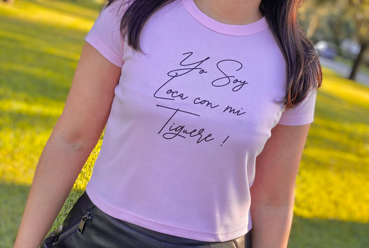 Esticky “Soy loca con mi tiguere” script crop top